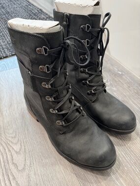 Women’s Sorel Black Lace-Up Combat Boots